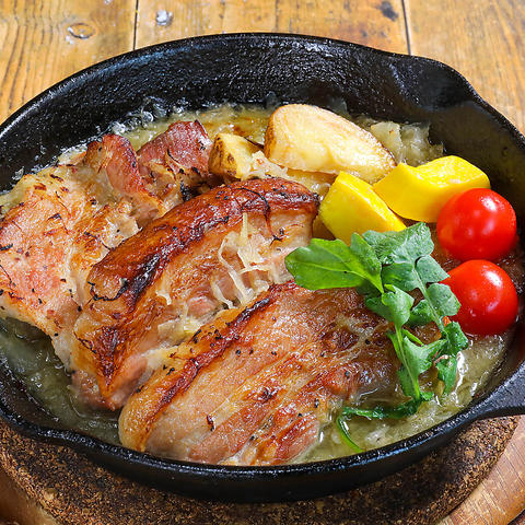 豚肉とザワークラウトのオーブン焼き「ポトヴァラク」